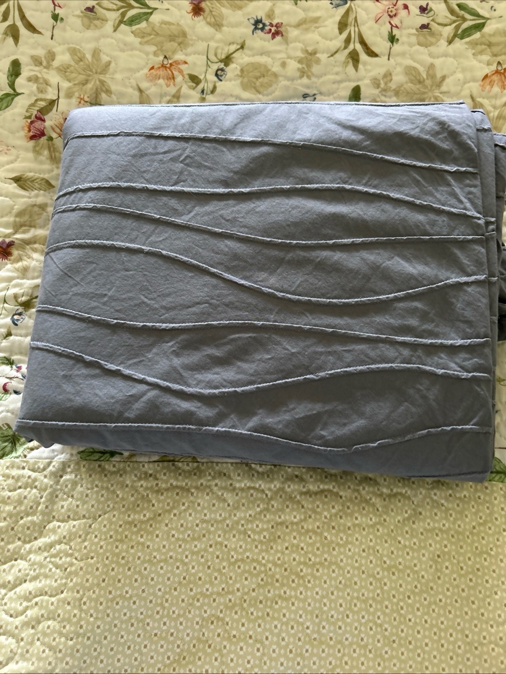 Calvin Klein Light Gray  Duvet Cover with Wavy Stitch Detail
